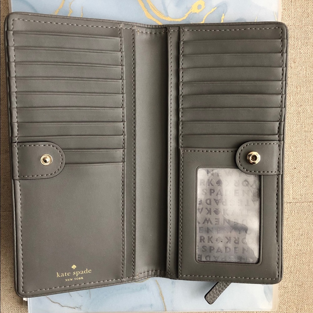 🌺Kate Spade ♠️ Gray Wallet 🌺